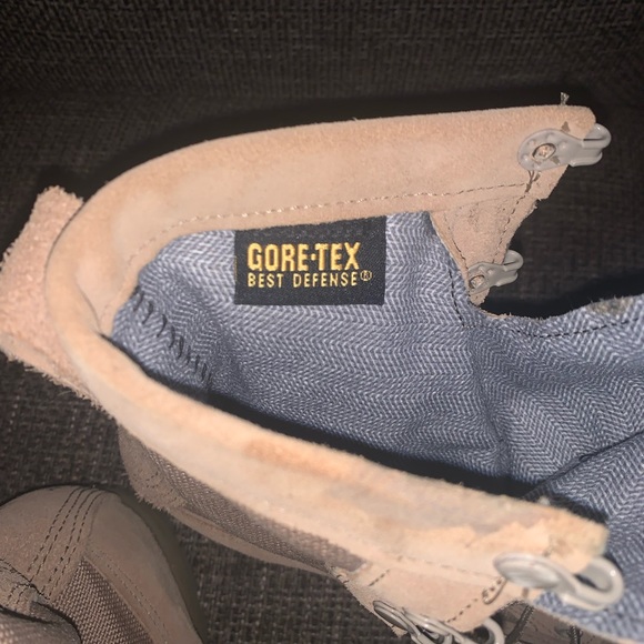 GORE-TEX BOOTS!!! - Picture 5 of 8